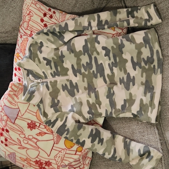 Girls fleece pullover - Picture 1 of 2